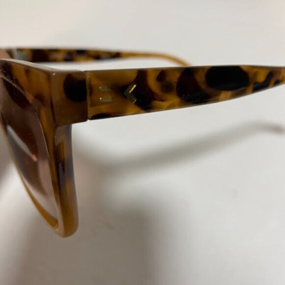 KENDALL + KYLIE Mara Brown Tortoiseshell Cat-Eye Sunglasses - Picture 5 of 8